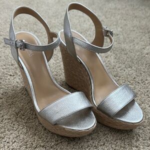 Michael kors silver metallic wedges